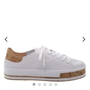 Schutz Murphy Women's White with Cork Details Platform Leather Sneakers Size 7.5